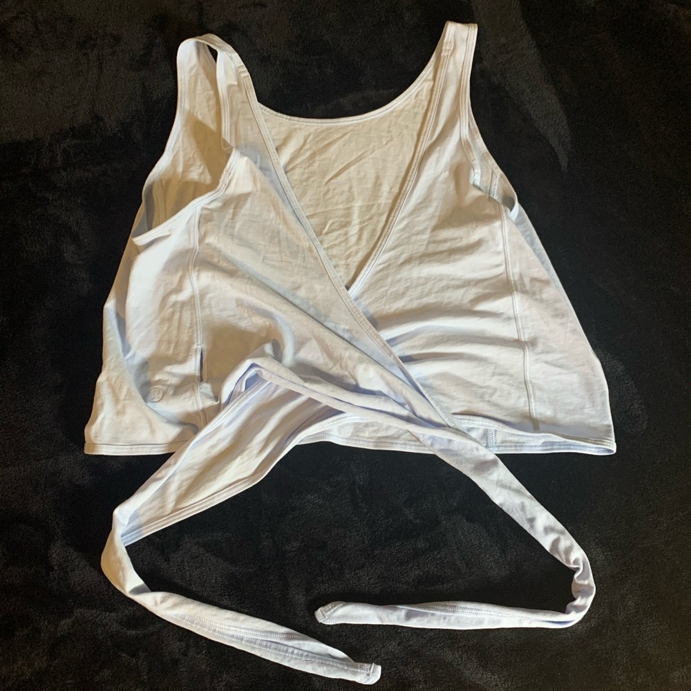 Lululemon Baby Blue Wrap Around Tank Size 8
